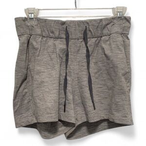 Lululemon On the Fly Heathered Light Gray Workout Athletic Shorts Size 4